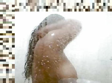 Indian Aunty Bathing