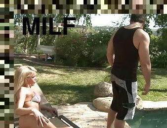 Gorgeous blonde milf Mikky Lyn gets unforgettably fucked outdoors