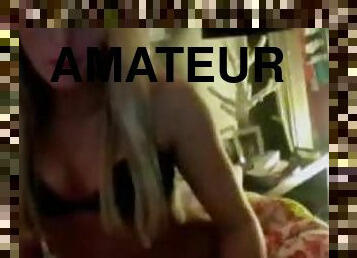 masturbation, chatte-pussy, amateur, ados, maison, blonde, webcam, solo, humide, soutien-gorge