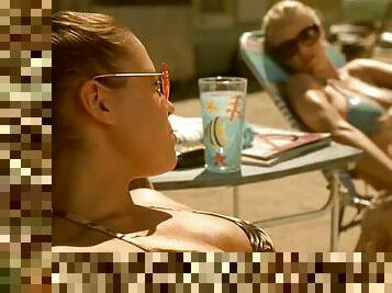 Stunning Babes Agnes Bruckner and Kelli Garner Sunbathing In Bikini
