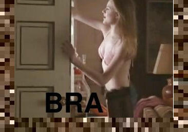 Sexy Teen Actress Evan Rachel Wood Wearing a Sexy Bra