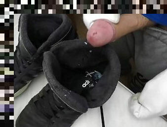 Cumshot in furry black adidas hardcourt