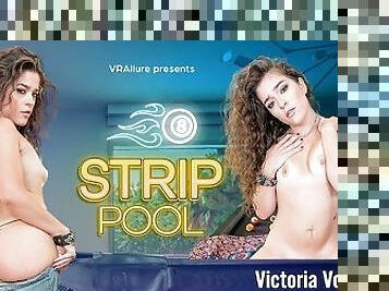 VRALLURE Strip Pool