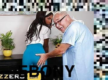 Brazzers - Jimmy Michaels Enjoys A 3some With His Stepsis Tori Montana & Nurse Lacey London