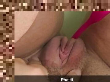 Piper pumps her phat wet pussy and plays with it in the bathtub