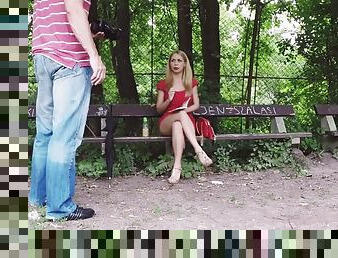 Perfect red lipstick on this girl sucking dick in the park