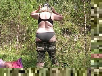 Mature bbw changing clothes in the woods Voyeur.