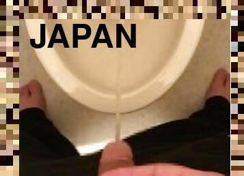 2021.7.6 peeing man