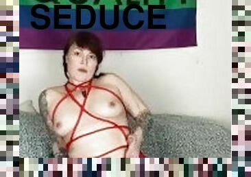Can girl seductive dance with ropes