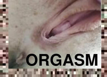 Orgasmo con consolador