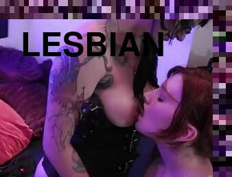 Sexy bitches sexy lesbian love