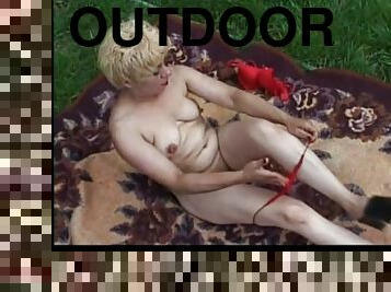 Solo Outdoor Masturbation By Extreme Mature Blonde