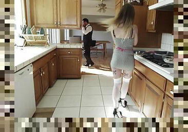 Classy housewife Sydney Cole enjoying Tommy Pistol in the kitchen