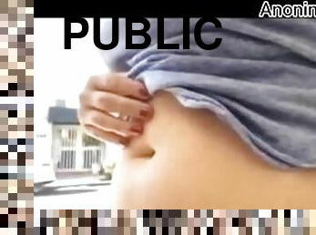 Navel play in public