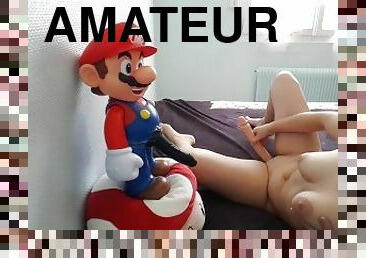 Je suis la pute (femme) de MARIO, il en est tout renvers !