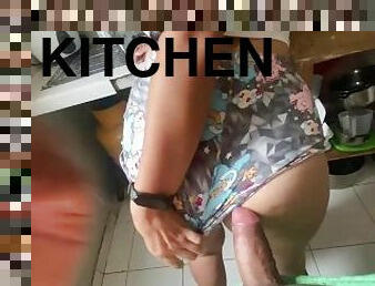 cul, amateur, fellation, ejaculation-sur-le-corps, ados, latina, point-de-vue, cuisine, ejaculation, bout-a-bout