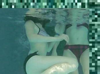 Nastya enjoys Libuse underwater