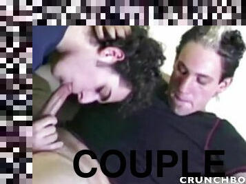 premiere relation sexuelle pour deux jeunes mecs de 20 ans en couple avec une fille