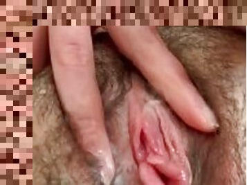 ???? Sexy Moaning With My Soaking Creamy Pussy ????????