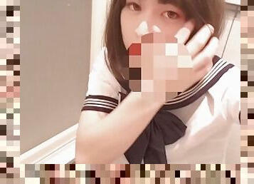 ??????????Japanese School girl do the dirty blow job