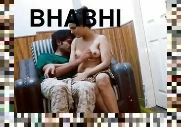 Hot Ass Gujju Bhabhi Gets Romantic With Devar Before Sex