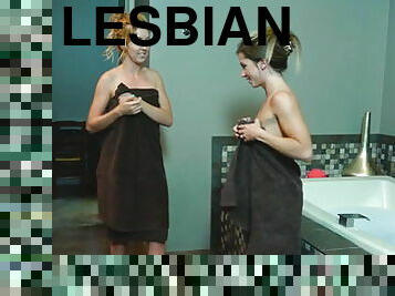 Hot-tub lesbians