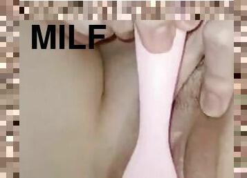 Sexy MILF shaves and plays with anal plug