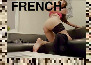 Vends-ta-culotte - French Brunette Office Mate Takes you Home