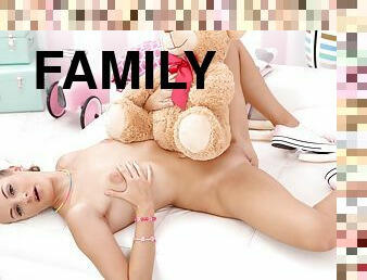 Kinky stepfamily shows hard anal sex