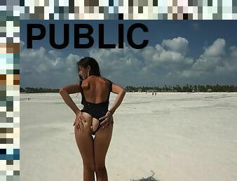 Public creampie in pussy on the beach