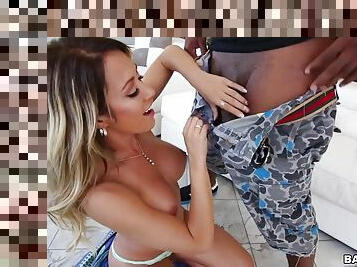 teta-grande, velho, maduro, interracial, mãe, facial, ejaculação, mais-velho, oral, peituda