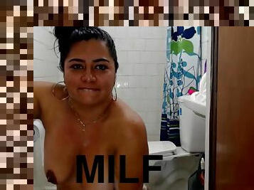 Colombian MILF Naked In Her Bathroom