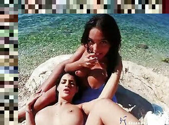 SHARE: Hot threesome with two naughty sluts! MILFAKIA. com