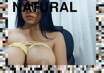 Natural Tits Sexy Babe Webcam