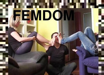 foot worship femdom