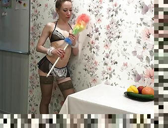 Hot maid in stockings having a quick solo
