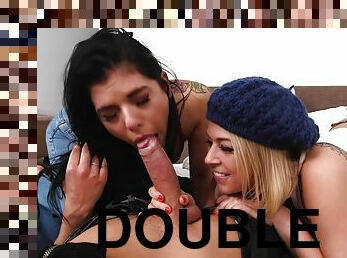 Talented dude gets double blowjob and fucks babes in return