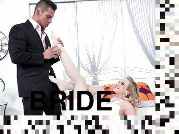 Hard core anal fucking with bride to be Vinna Reed and her lover