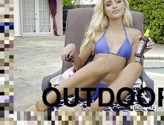 Hardcore fucking by the pool side with stunning Naomi Woods