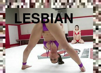 Sporty lesbians Wenon and Lilith Luxe enjoy lesbian fuck on the floor