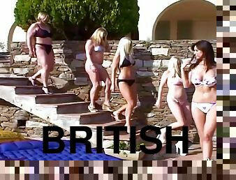5 British chicks get naughty on holiday