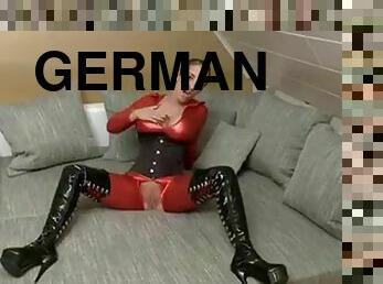 Deutsch Babe in Spandex und Stiefel gefickt und facialized