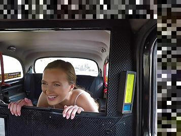 Stacy Cruz gets her pussy banged by a taxi driver in the car