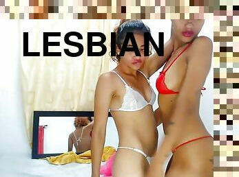 Petite lesbian twerking her cute arse - Teenage
