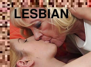 Eleanor and Lynsey in sensual lesbian pussy licking at home