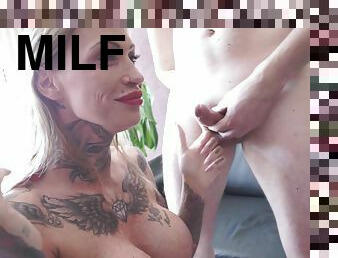 Tattooed MILF porn star with huge fake tits Calisi Ink gets two cocks