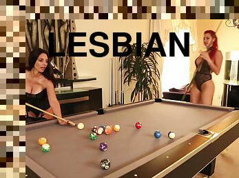 lesbian-lesbian, jenis-pornografi-milf, bintang-porno, berambut-merah, pakaian-dalam-wanita, nilon