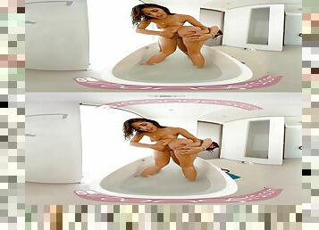 Amazing sexy bath time with lesbians Jasmine Jae and Ziggy Star