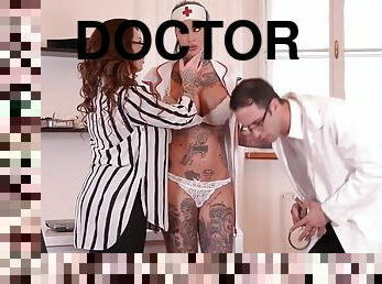 Slutty nurses have sexual fun with doctor at hospital