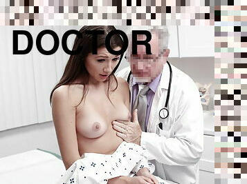 Doctor dives deep in super sexy teen babe